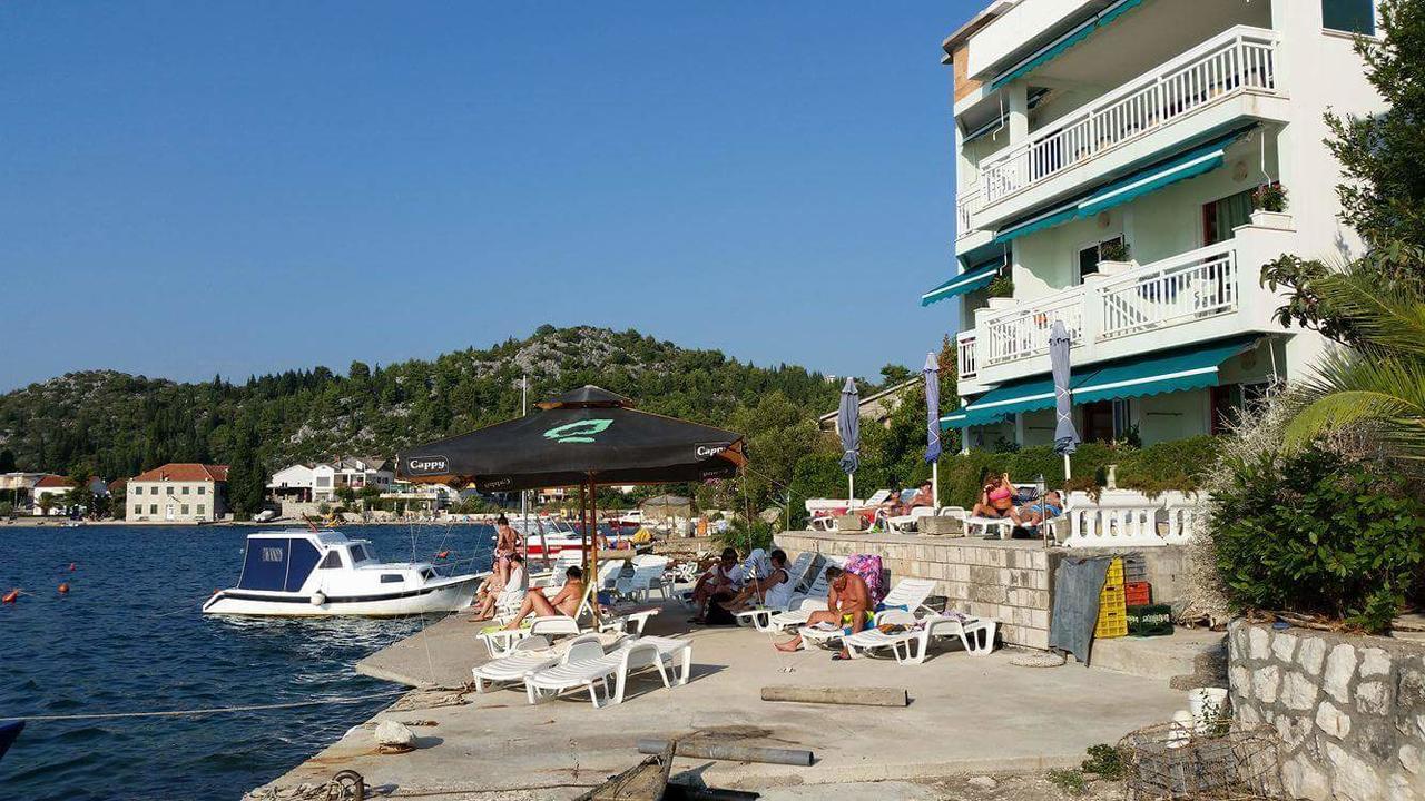Apartments Kocak Blace Esterno foto