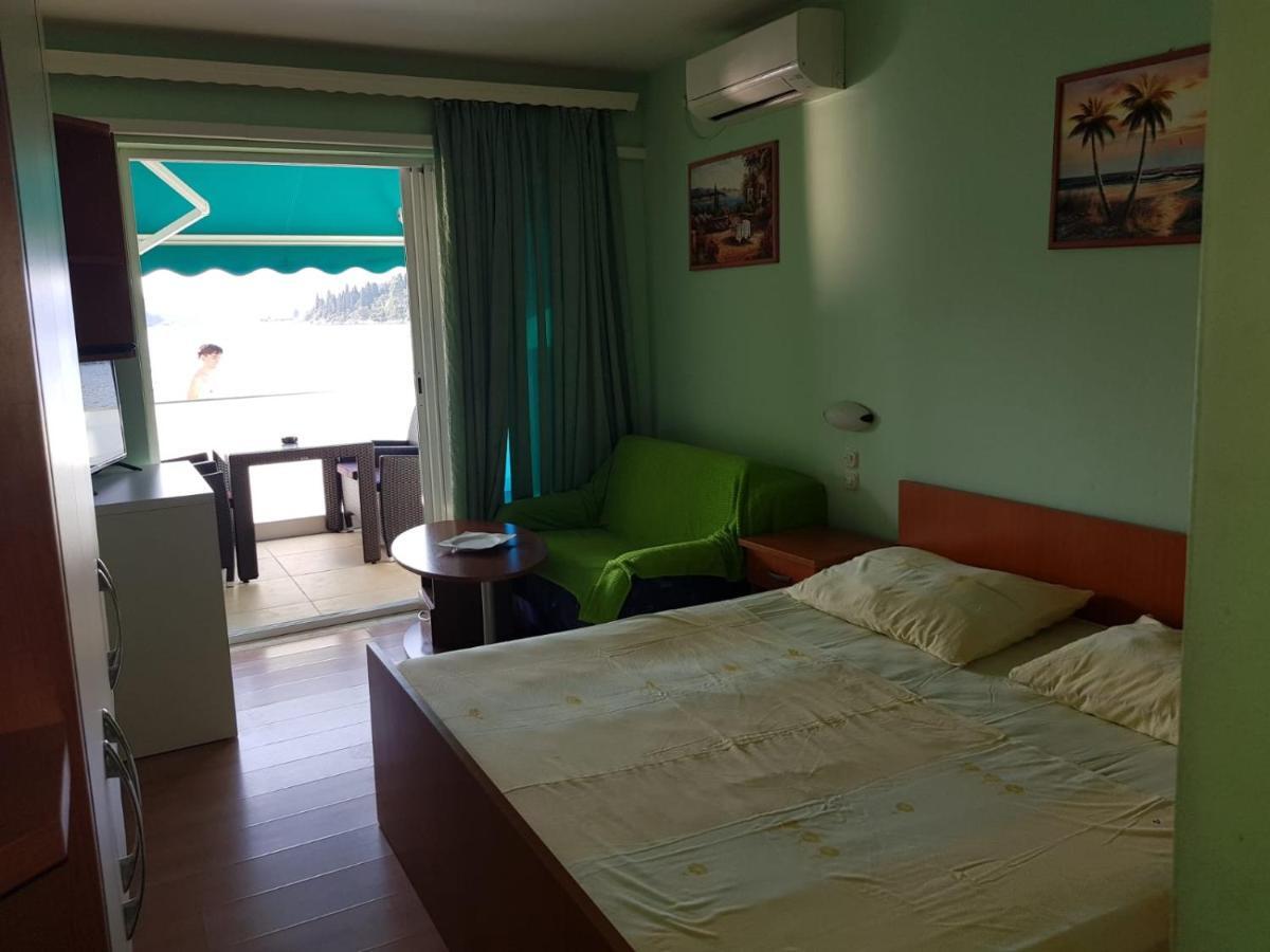 Apartments Kocak Blace Esterno foto